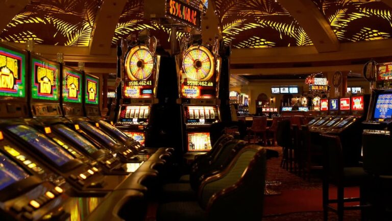 How To Play Safe At Casinos: Everything You Need to Know 